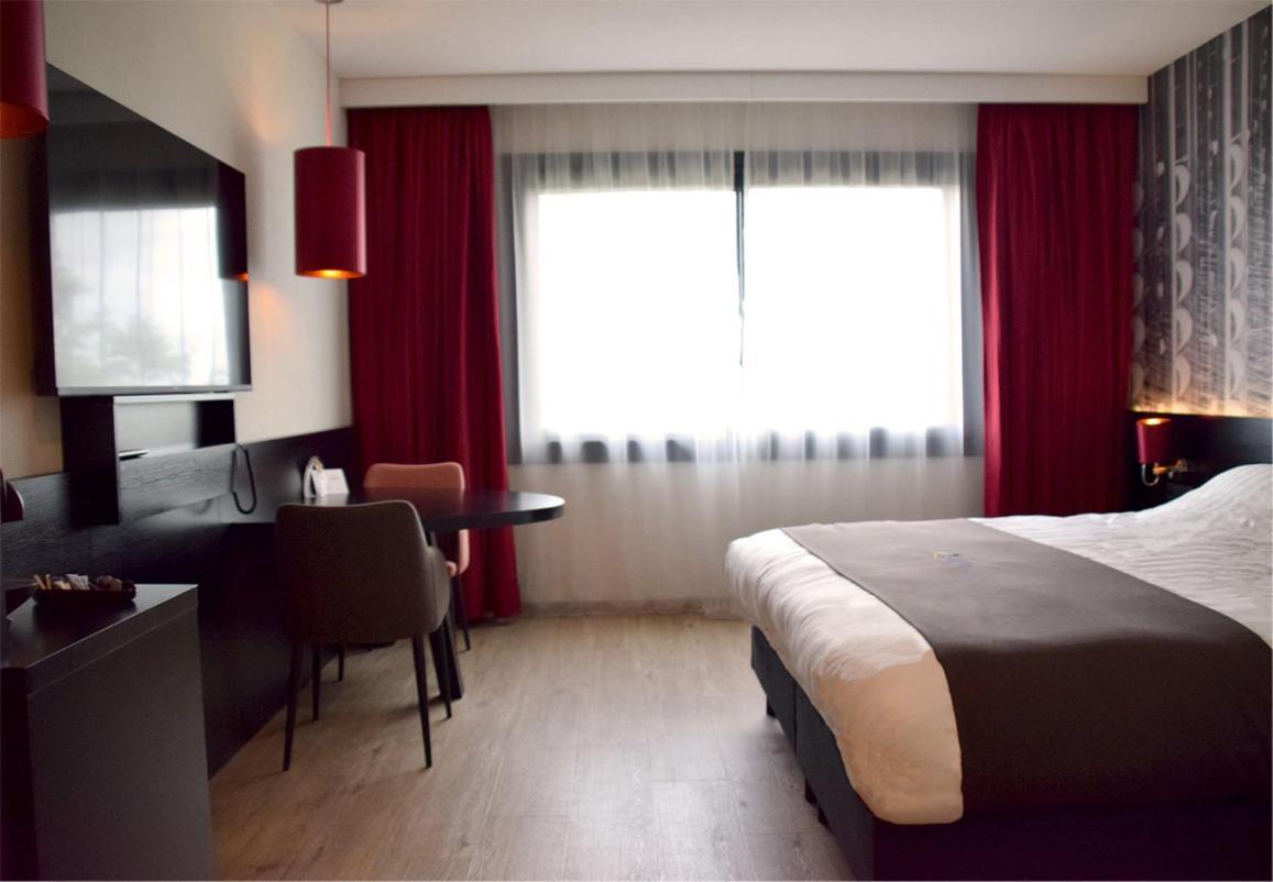 Bastion Hotel Тилбург Экстерьер фото